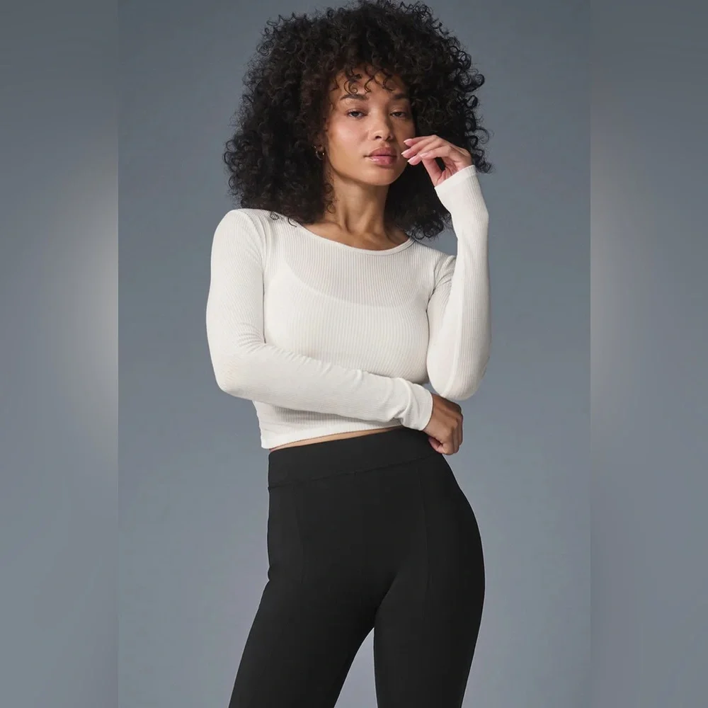 Alo Yoga Gather Long Sleeve Top – Raspberry Sorbet – Size Small – Color Sold Out - Picture 3 of 12